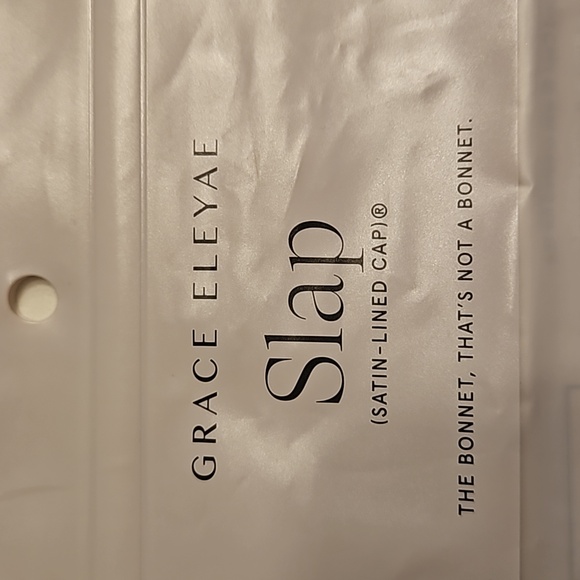 GRACE ELEYAE Slap Satin Lined Cap - Picture 5 of 9